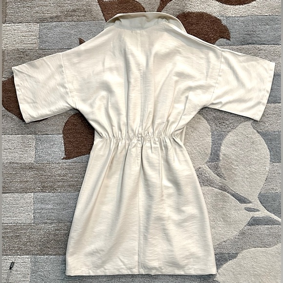 NWT Nasty Gal Gathered Front Button Down Shirt Mini Dress in Natural - Picture 7 of 10
